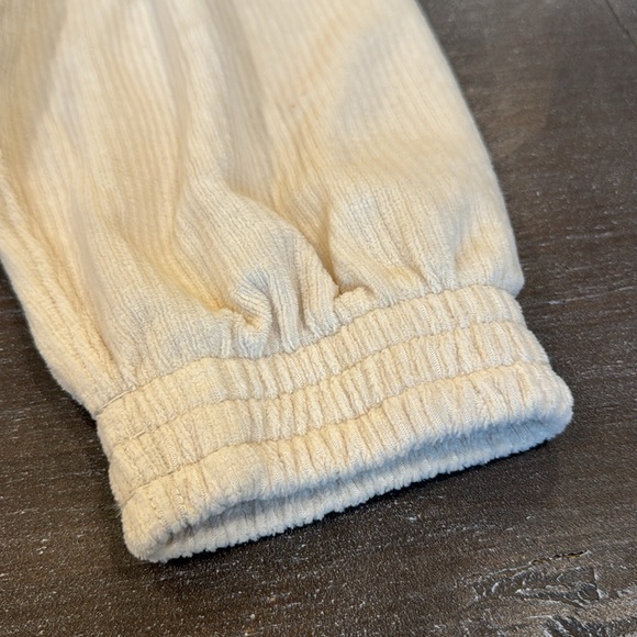 NWT Aerie Groove On Full Zip Soft Velour Cropped Beige Ribbed Jacket Size L - Picture 13 of 14